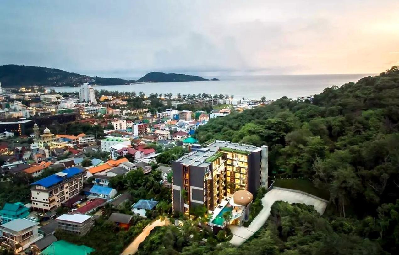 Private Apartment At Emerald Terrace Patong Kültér fotó