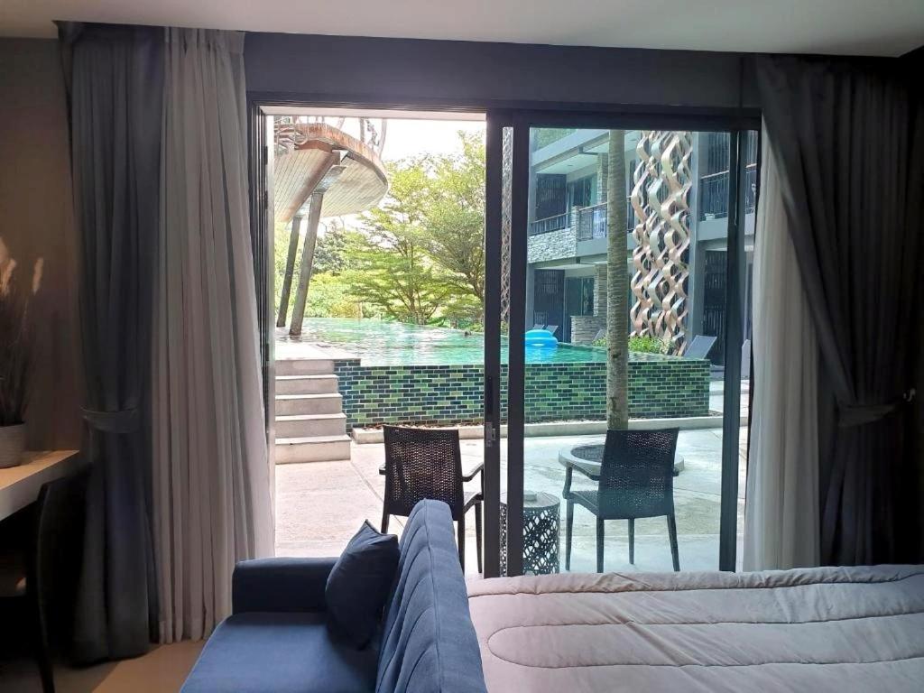 Private Apartment At Emerald Terrace Patong Kültér fotó